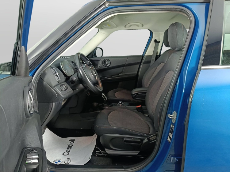 8 - MINI Countryman Mini Countryman 1.5 One D Business auto
