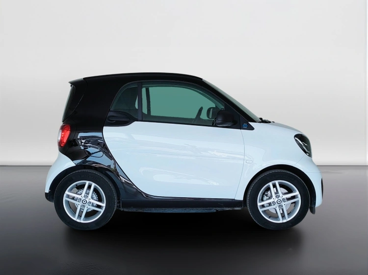 8 - smart fortwo Fortwo eq Pure 4,6kW