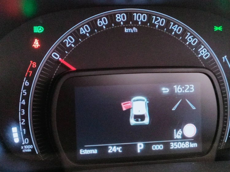 18 - Toyota Aygo X Aygo X 1.0 Trend Air 72cv s-cvt