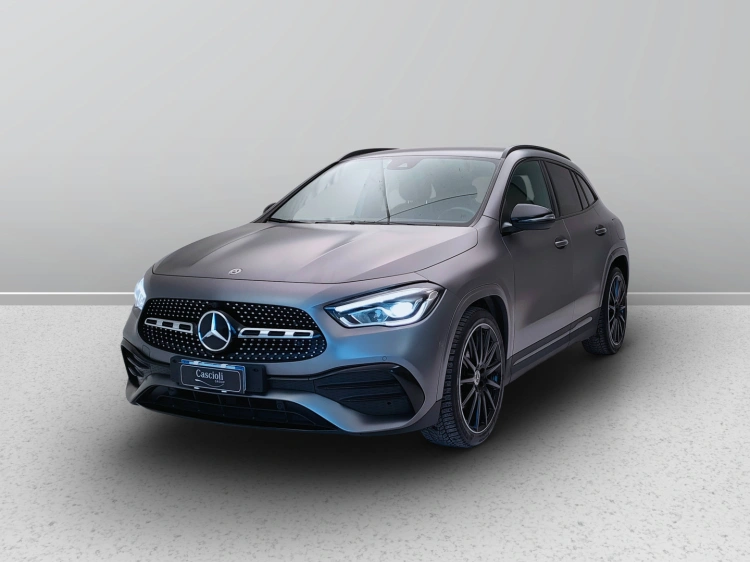 1 - Mercedes-Benz GLA 200 d Premium auto