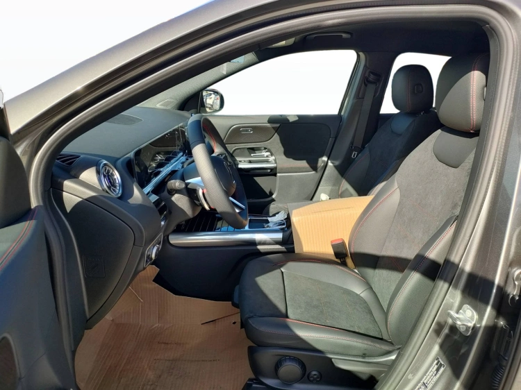 7 - Mercedes-Benz GLA 200 d automatic