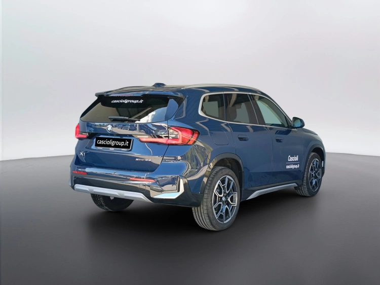 4 - BMW X1 X1 sdrive18d X-Line auto