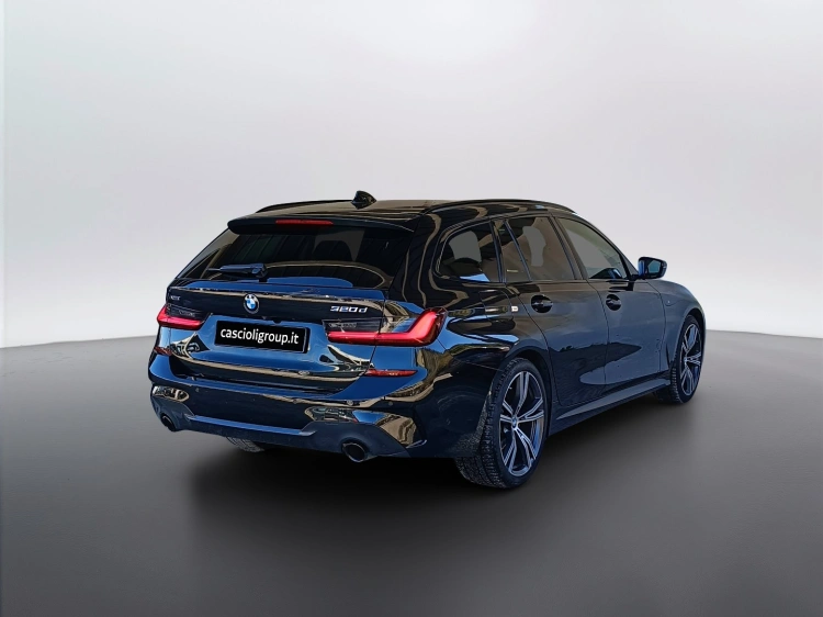 4 - BMW Serie 3 320d Touring mhev 48V xdrive Msport auto