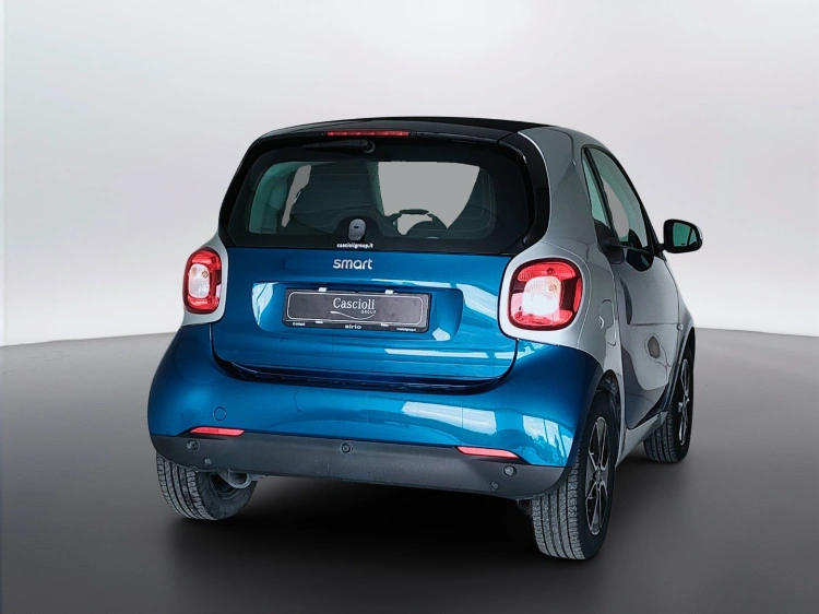 6 - smart fortwo Fortwo eq Passion 4,6kW