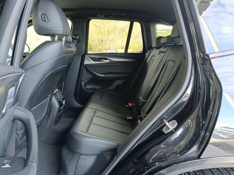 9 - BMW X3 X3 xdrive30e Msport auto