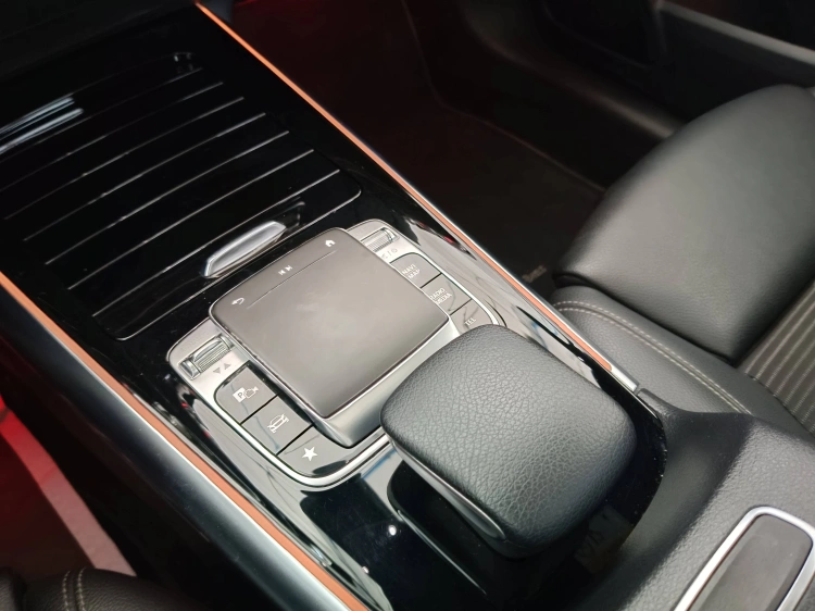16 - Mercedes-Benz Classe B 180 d Sport Plus auto