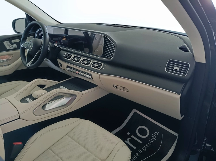 8 - Mercedes-Benz GLE 300 d 4MATIC
