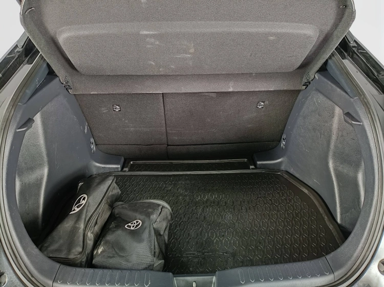 19 - Toyota C-HR C-HR 1.8 hv Trend fwd e-cvt