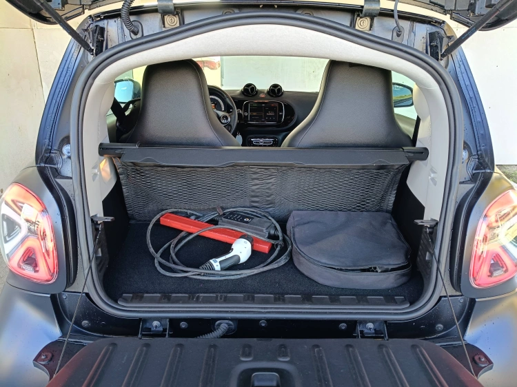 14 - smart fortwo Fortwo eq mattrunner 4,6kW