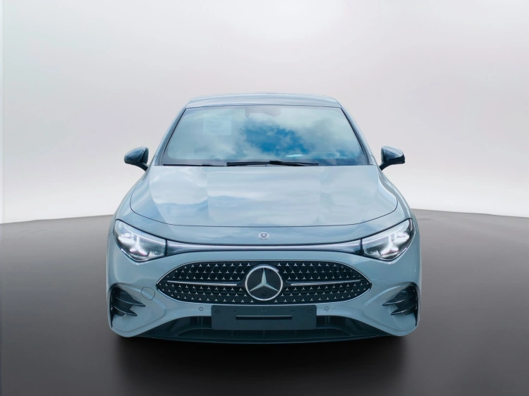 2 - Mercedes-Benz CLA 200