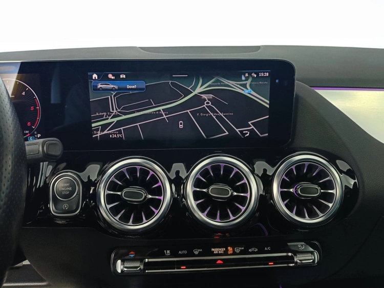 14 - Mercedes-Benz Classe B 180 d AMG Line Premium auto