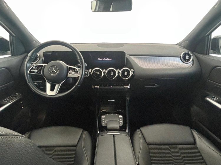 14 - Mercedes-Benz GLA 200 d Sport Plus auto