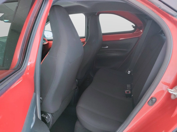 14 - Toyota Aygo X Aygo X 1.0 Trend 72cv