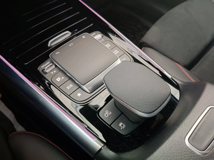 16 - Mercedes AMG GLA GLA 35 AMG 4matic auto