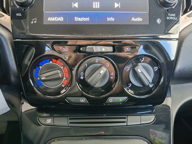 14 - Lancia Ypsilon Ypsilon 1.0 firefly hybrid Alberta Ferretti s&s 70cv