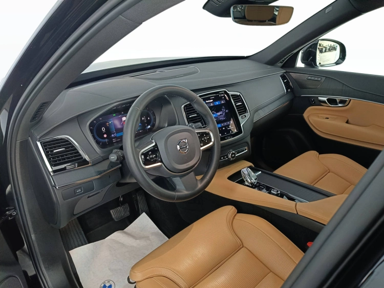 8 - Volvo XC90 XC90 2.0 b5 Plus Bright awd auto