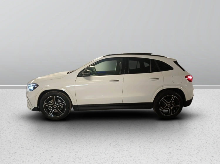 3 - Mercedes-Benz GLA 200 d automatic
