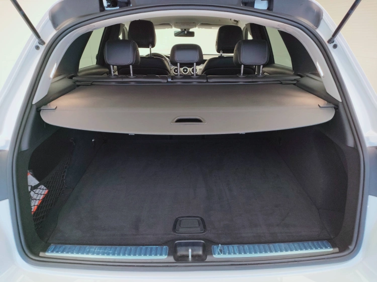 5 - Mercedes-Benz GLC 220 d Premium 4matic auto