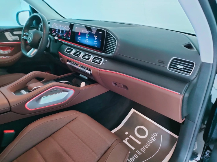 12 - Mercedes-Benz GLS 450 d AMG Line Premium Plus 4matic auto