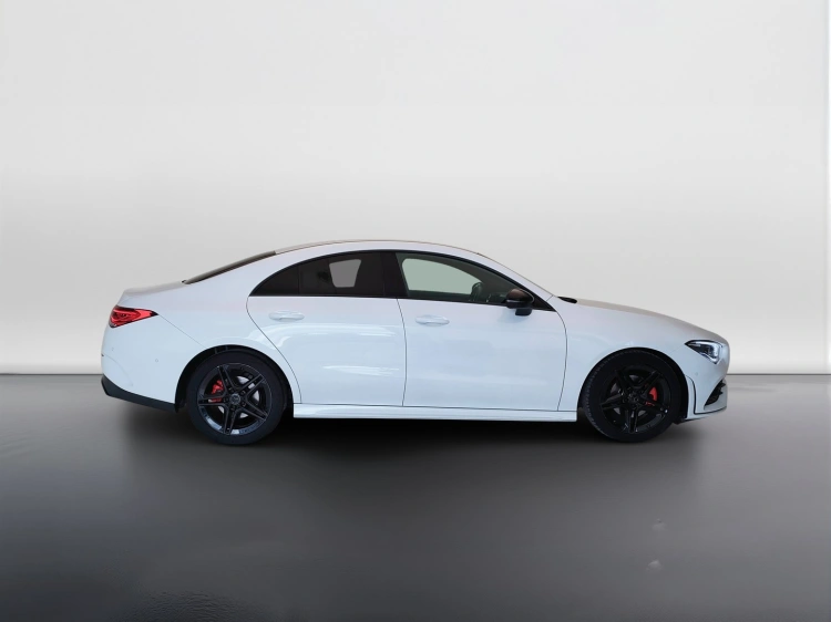 4 - Mercedes-Benz CLA Coupe 200 d Premium auto