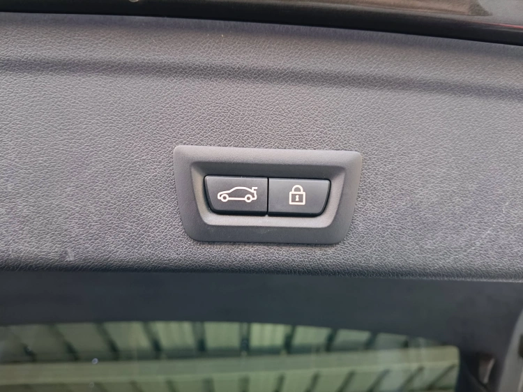 15 - BMW X6 X6 xdrive30d mhev 48V Msport auto