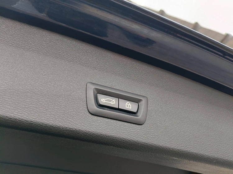 15 - BMW X1 X1 sdrive18d xLine auto