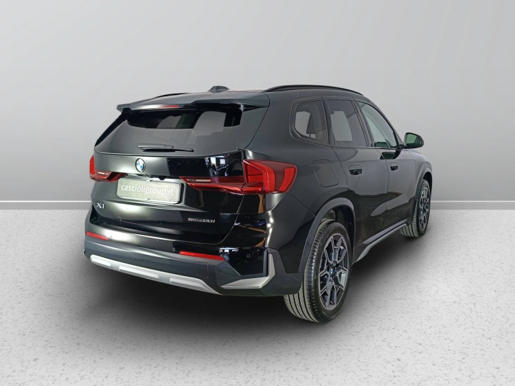 4 - BMW X1 X1 sdrive20i mhev 48V X-Line auto