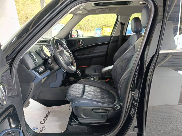 8 - MINI Countryman Mini Countryman 1.5 One D Northwood Edition auto