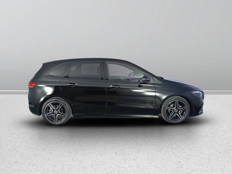 6 - Mercedes-Benz Classe B 180 d AMG Line Premium auto