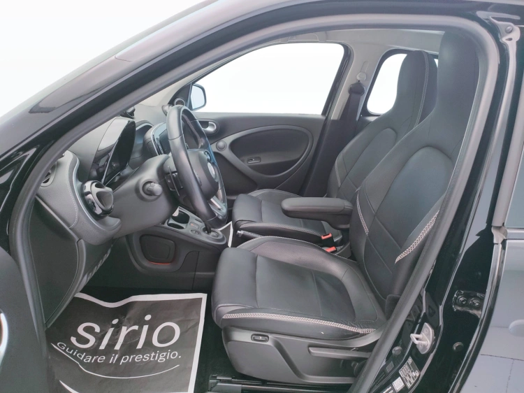 16 - smart forfour Forfour 0.9 t Brabus Xclusive 109cv twinamic