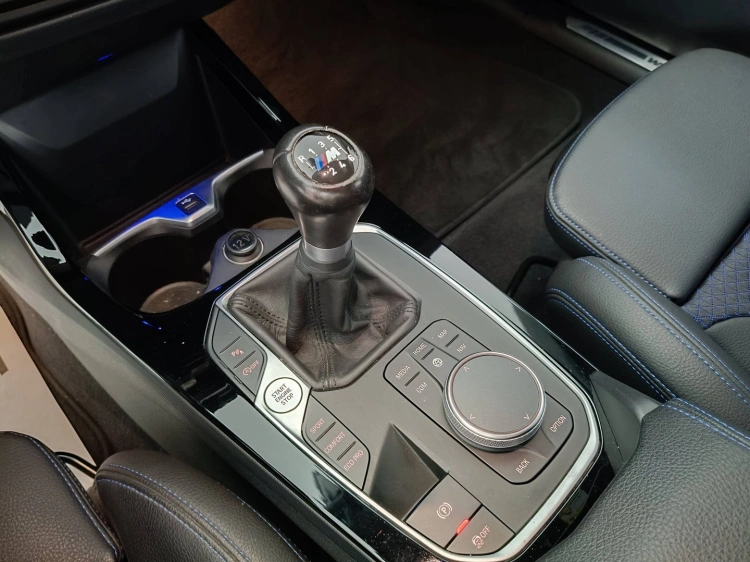 15 - BMW Serie 1 116 D M SPORT