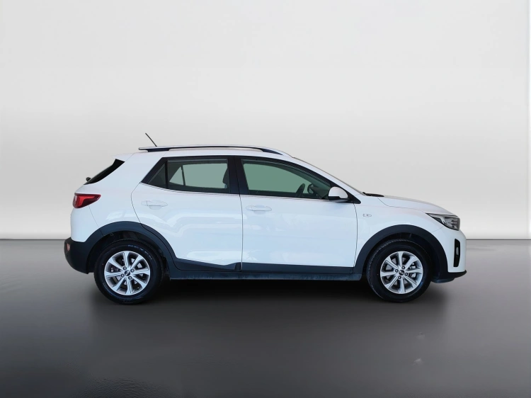 4 - Kia Stonic Stonic 1.6 crdi Urban 110cv