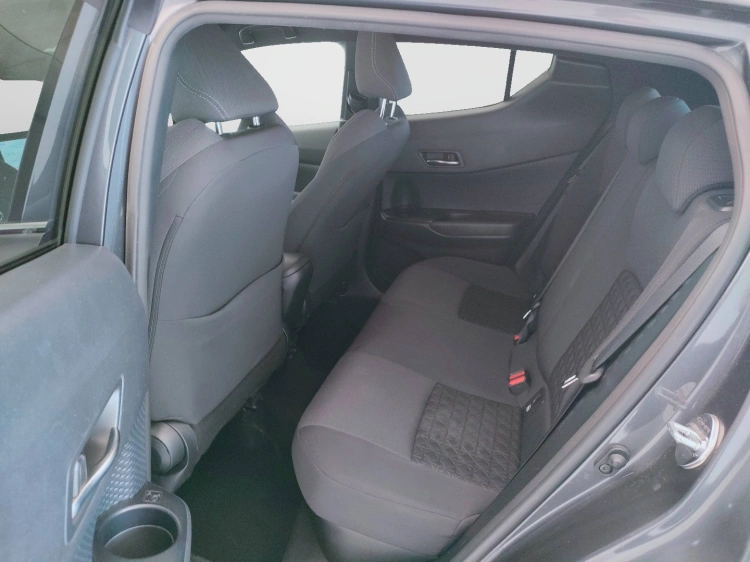 12 - Toyota C-HR C-HR 1.8h Trend e-cvt