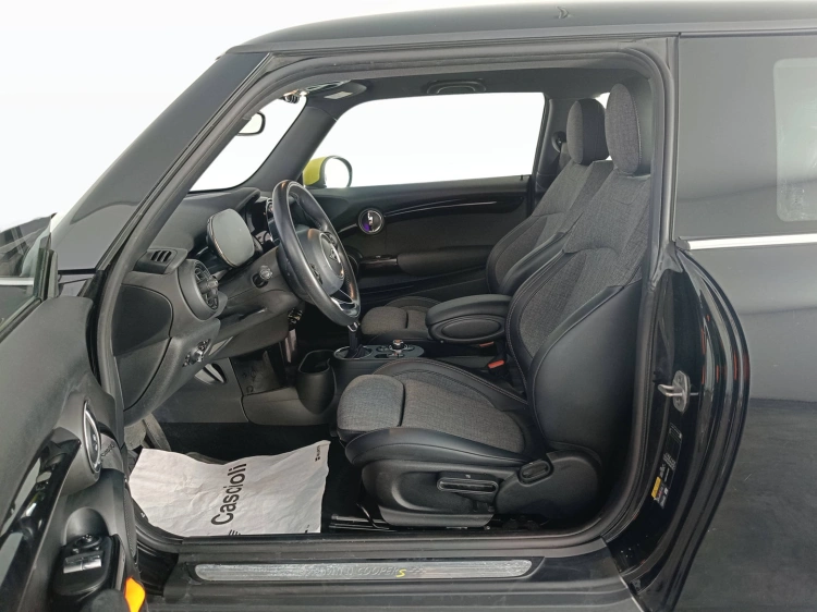 9 - MINI Cooper Mini 3p Cooper SE M auto