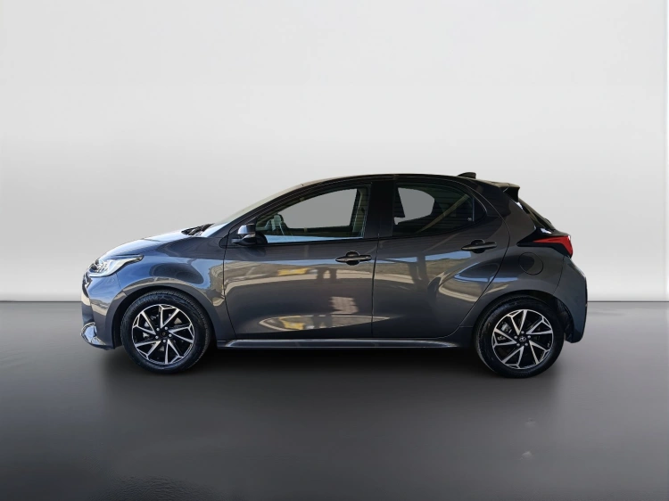 6 - Toyota Yaris Yaris 1.5h Trend