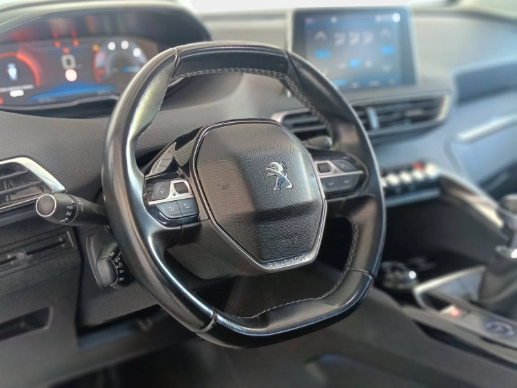 18 - Peugeot 3008 3008 1.5 bluehdi Crossway s&s 130cv