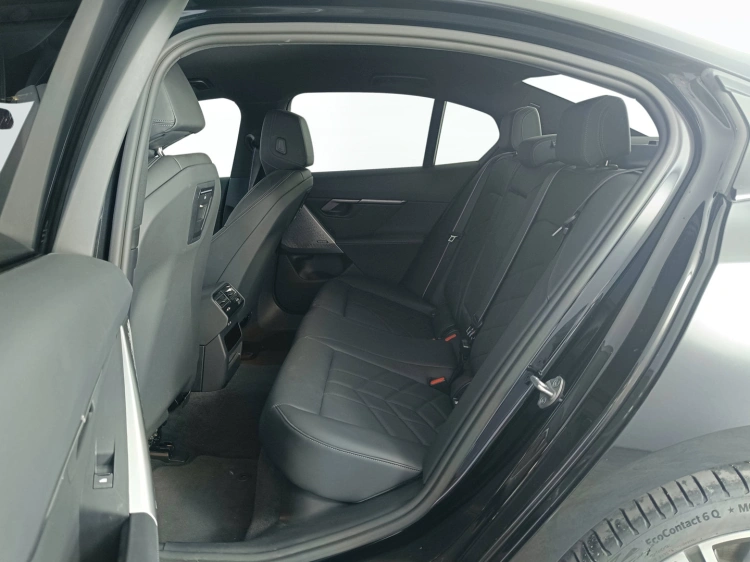 9 - BMW Serie 5 520d 48V sdrive MSport auto