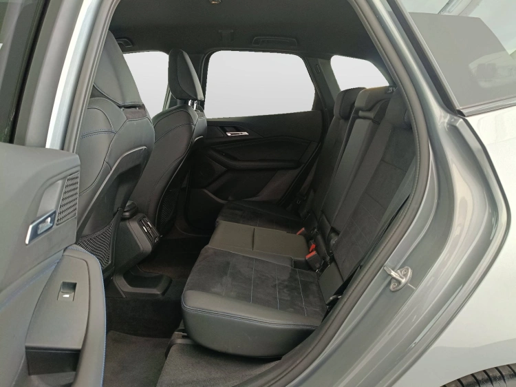 9 - BMW Serie 2 218d Active Tourer Msport auto