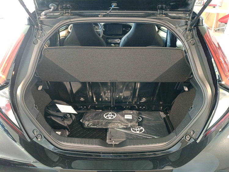13 - Toyota Aygo X AYGO X 10B MT TREND MY24