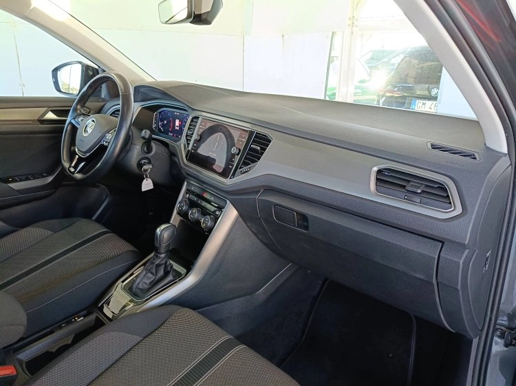 10 - Volkswagen T T-Roc 1.5 tsi Style dsg