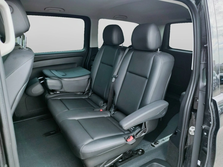 16 - Mercedes Vans Vito 119 cdi long mixto auto my20