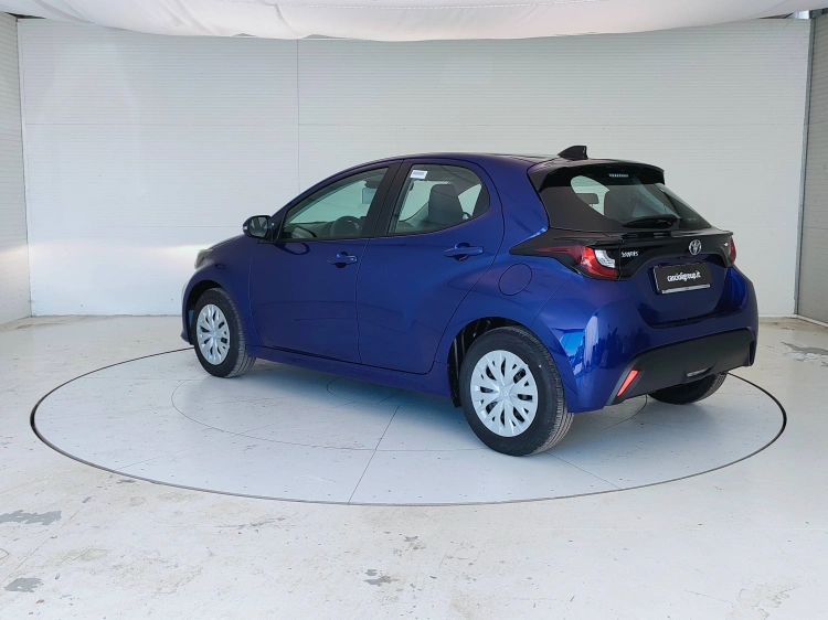 7 - Toyota Yaris YARIS 1.5H ECVT 5P MY26