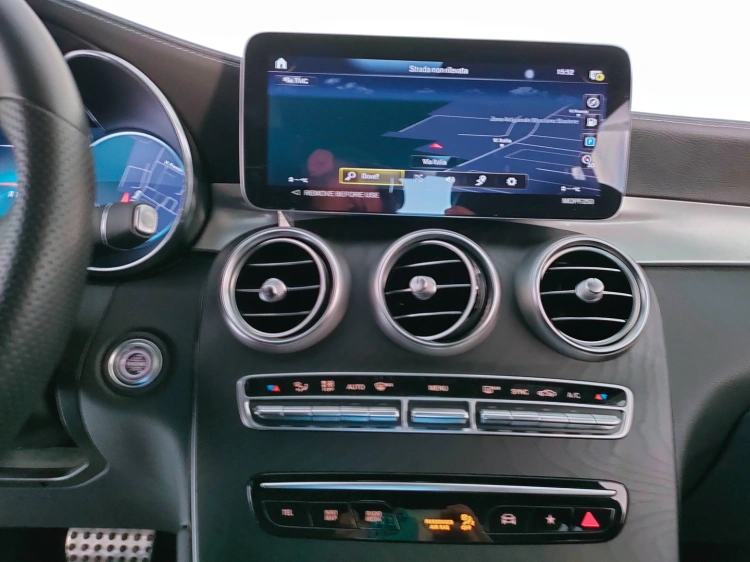 12 - Mercedes-Benz GLC Coupe 300 d Night edition Plus 4matic auto