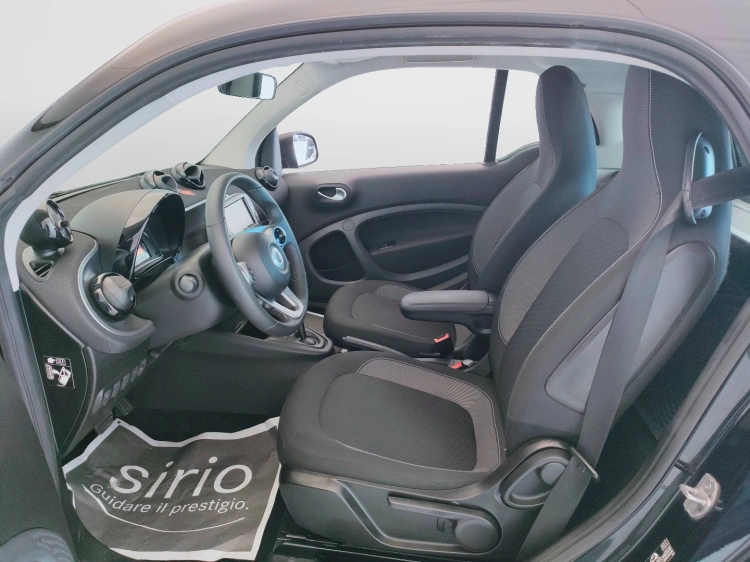 15 - smart fortwo Fortwo eq Passion 22kW