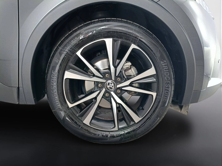 20 - Toyota C-HR C-HR 2.0 hv Trend fwd e-cvt
