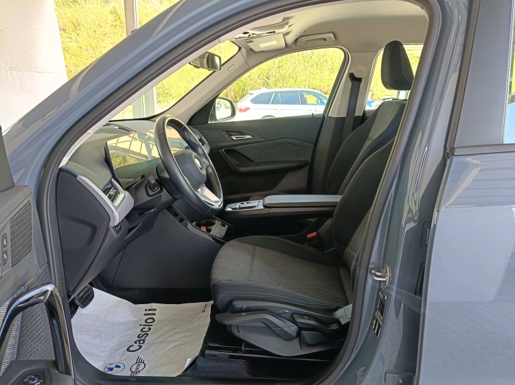 8 - BMW X1 X1 sdrive18d auto