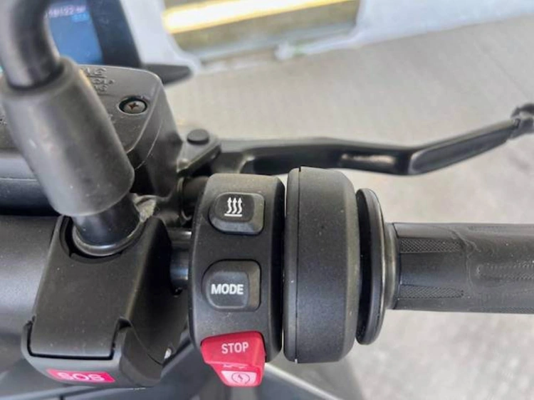 2 - BMW Motorrad C Scooter CE 04 15kw Abs