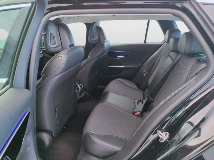 12 - Mercedes-Benz Classe C SW 220 d mhev Sport auto