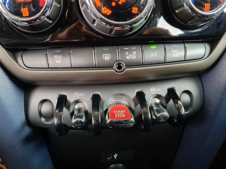 18 - MINI Countryman Mini Countryman 1.5 One D Northwood Edition auto