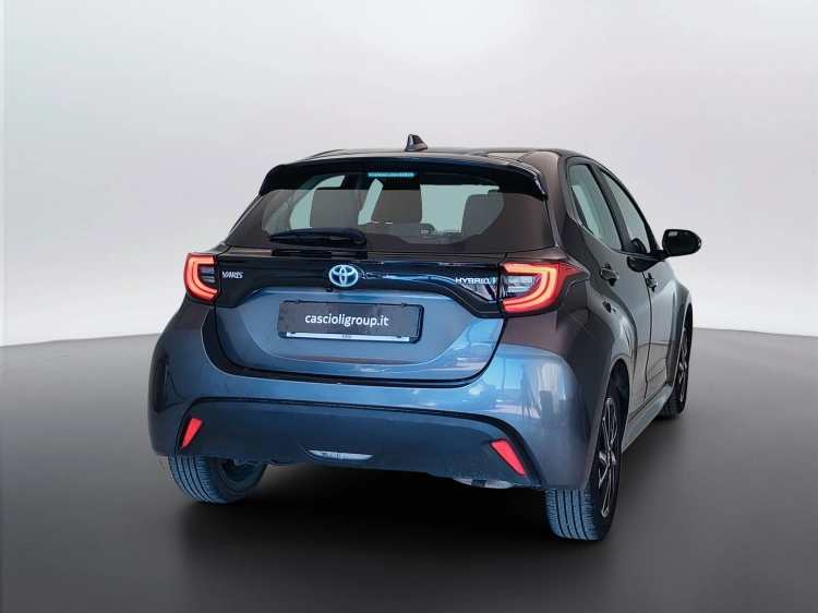 5 - Toyota Yaris Yaris 1.5h Trend